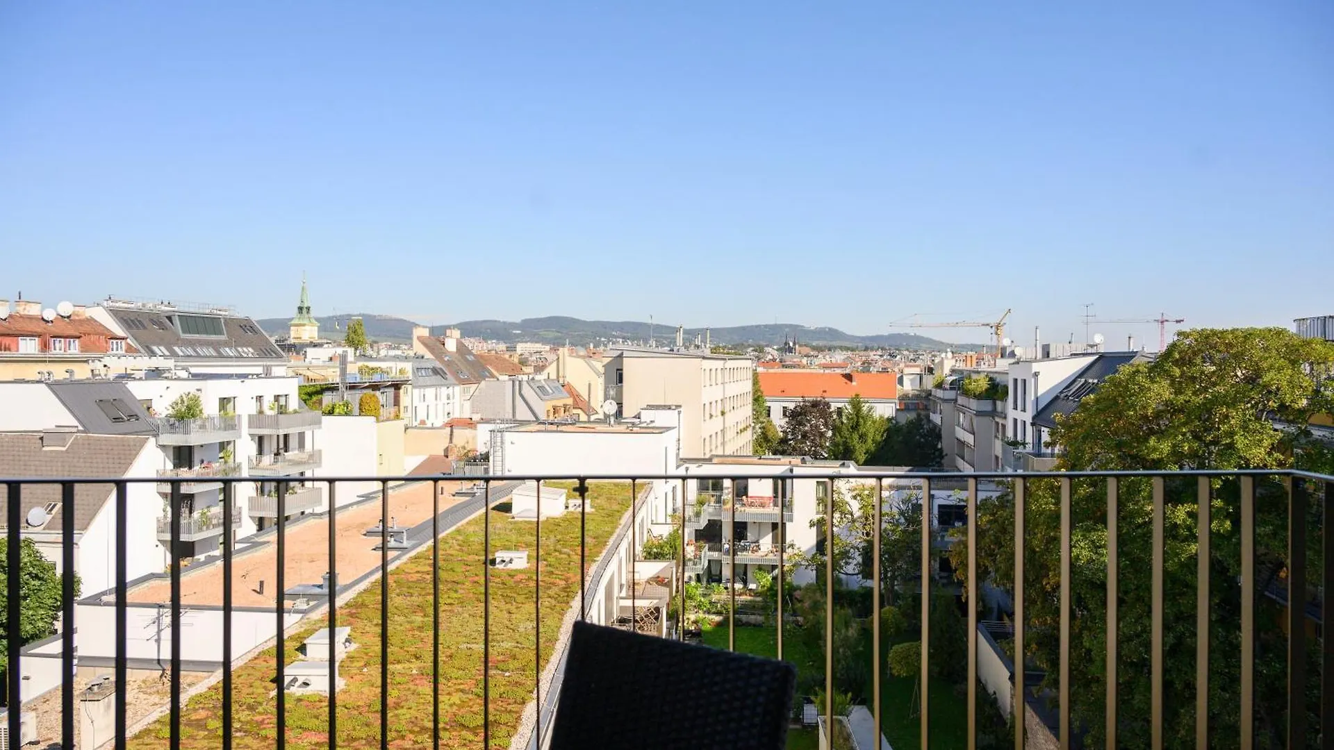 Vienna Sunny Side Up Apartments