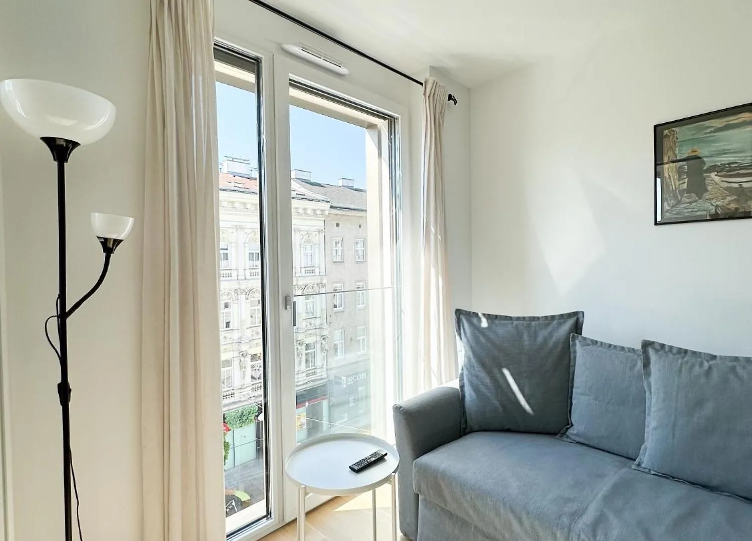 Vienna Sunny Side Up Apartments