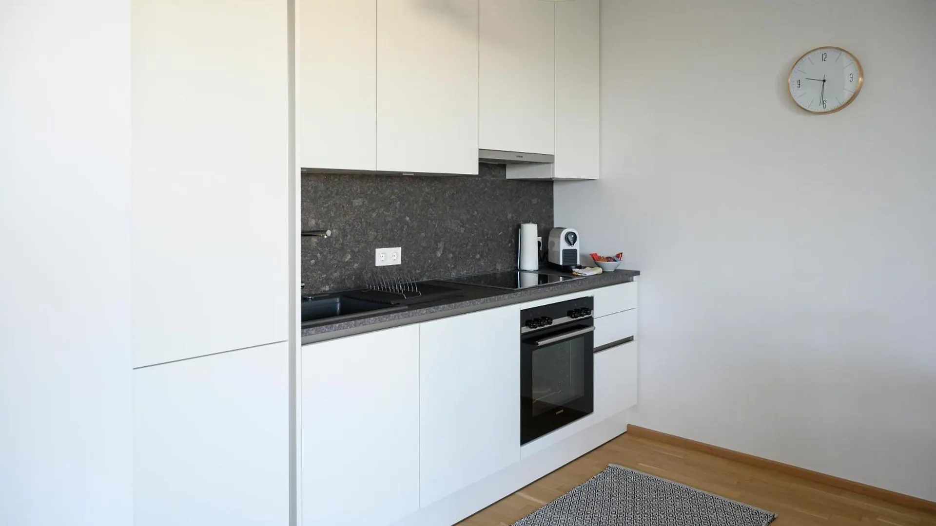 Vienna Sunny Side Up Apartments